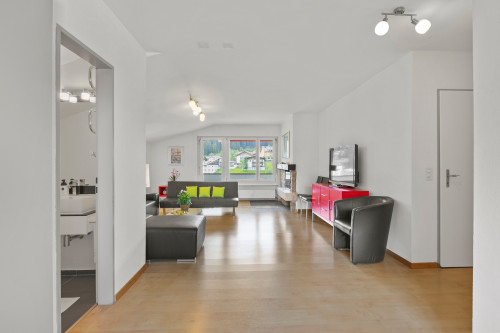 Wohnungsauschnitt Wohnbereich/Separates WC