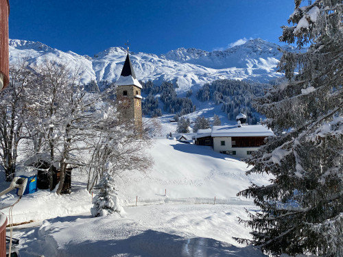 Aussicht Richtung Dorf und Rothorn