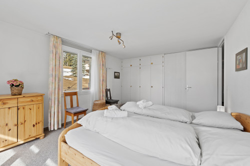 Schlafzimmer 1 mit Doppelbett