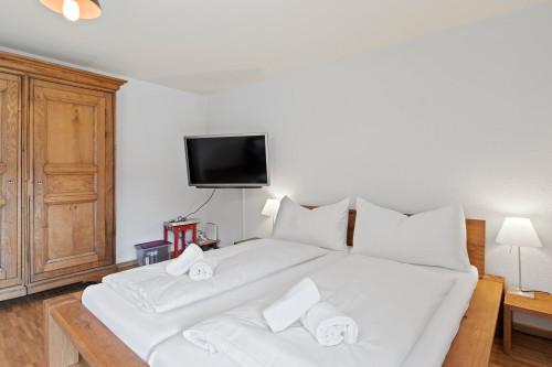 Schlafzimmer 3 mit Dopelbett/Fernsehzimmer